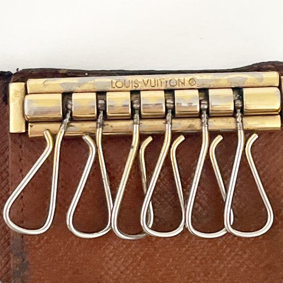 LOUIS VUITTON Vintage Monogram 6 Key Fob Holder Case - Picture 8 of 13